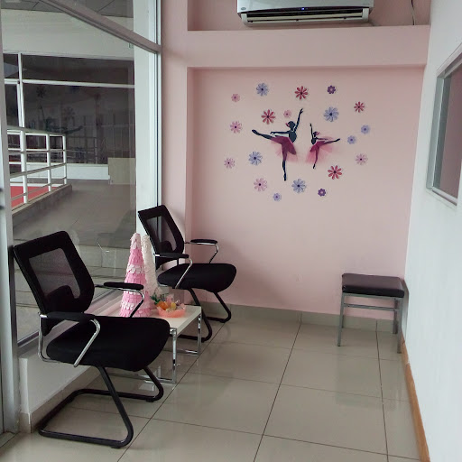 Tanz Dance Academy