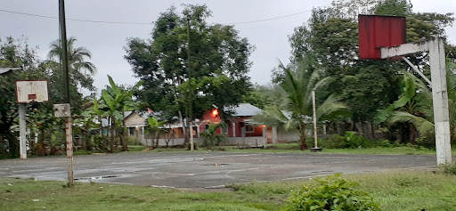 Cancha de Baloncesto Y Voleibol